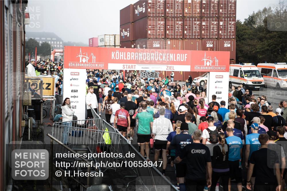 03.10.2026 - Köhlbrandbrückenlauf H.Heesch http://msf.ph/oto/10658947 03.10.2026 09:03:09 Ziel  meine-sportfotos.de