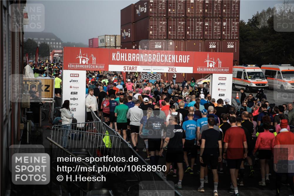 03.10.2026 - Köhlbrandbrückenlauf H.Heesch http://msf.ph/oto/10658950 03.10.2026 09:03:13 Ziel  meine-sportfotos.de