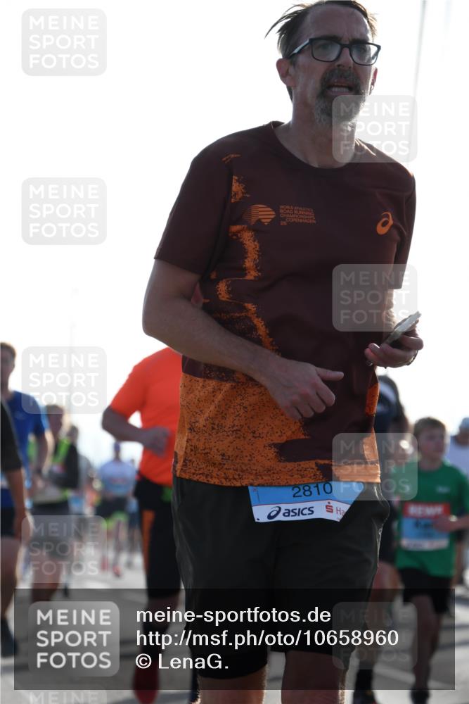 03.10.2026 - Köhlbrandbrückenlauf LenaG. http://msf.ph/oto/10658960 03.10.2026 09:32:40 Position 1 26, 2810 meine-sportfotos.de