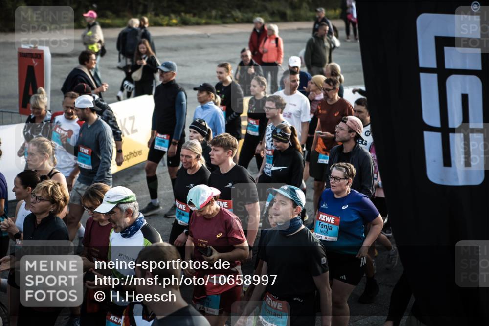 03.10.2026 - Köhlbrandbrückenlauf H.Heesch http://msf.ph/oto/10658997 03.10.2026 09:04:41 Ziel  meine-sportfotos.de