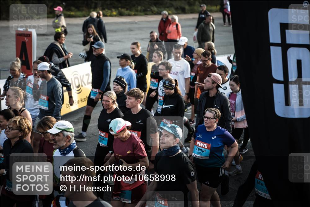 03.10.2026 - Köhlbrandbrückenlauf H.Heesch http://msf.ph/oto/10658998 03.10.2026 09:04:41 Ziel  meine-sportfotos.de