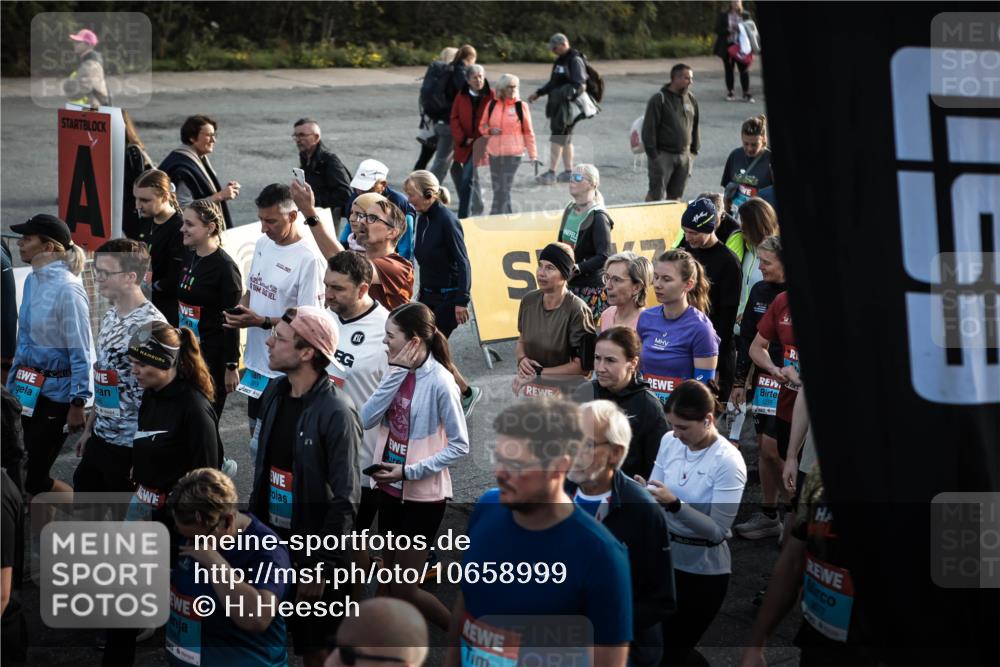 03.10.2026 - Köhlbrandbrückenlauf H.Heesch http://msf.ph/oto/10658999 03.10.2026 09:04:43 Ziel  meine-sportfotos.de
