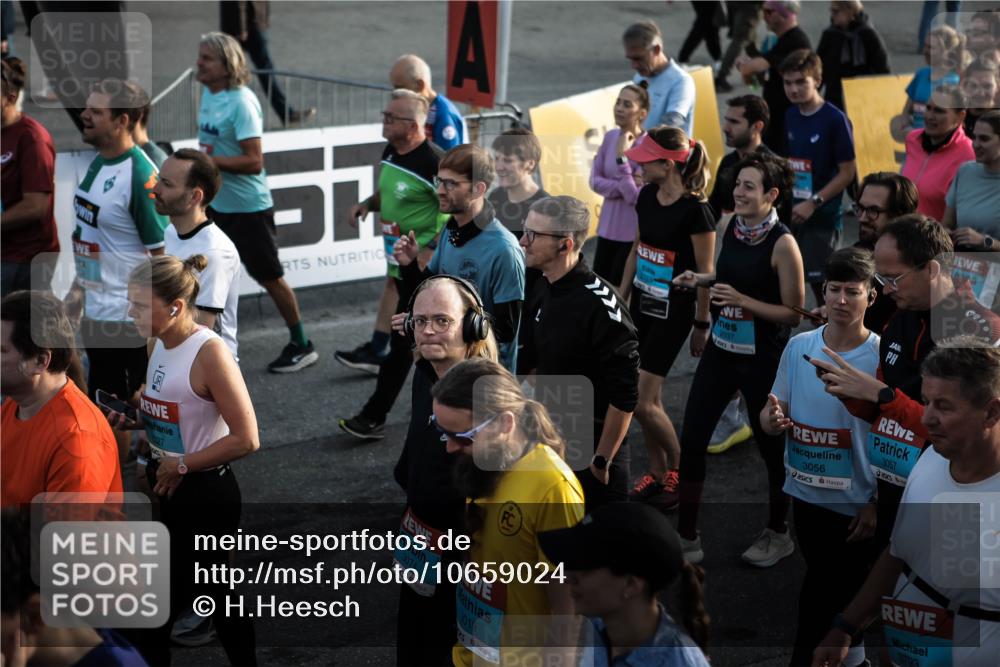 03.10.2026 - Köhlbrandbrückenlauf H.Heesch http://msf.ph/oto/10659024 03.10.2026 09:05:00 Ziel  meine-sportfotos.de