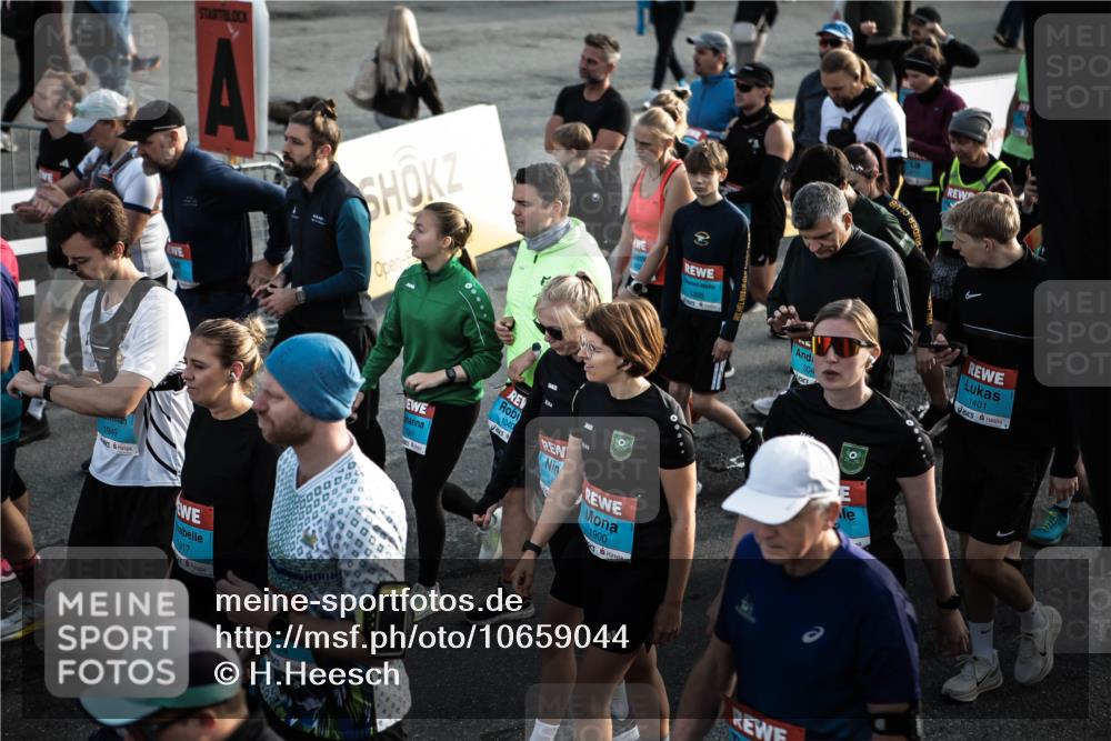 03.10.2026 - Köhlbrandbrückenlauf H.Heesch http://msf.ph/oto/10659044 03.10.2026 09:05:11 Ziel  meine-sportfotos.de