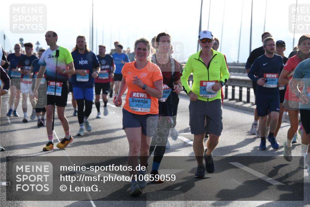 03.10.2026 - Köhlbrandbrückenlauf LenaG. http://msf.ph/oto/10659059 03.10.2026 09:33:48 Position 1 3014, 089, 130, 3135 meine-sportfotos.de