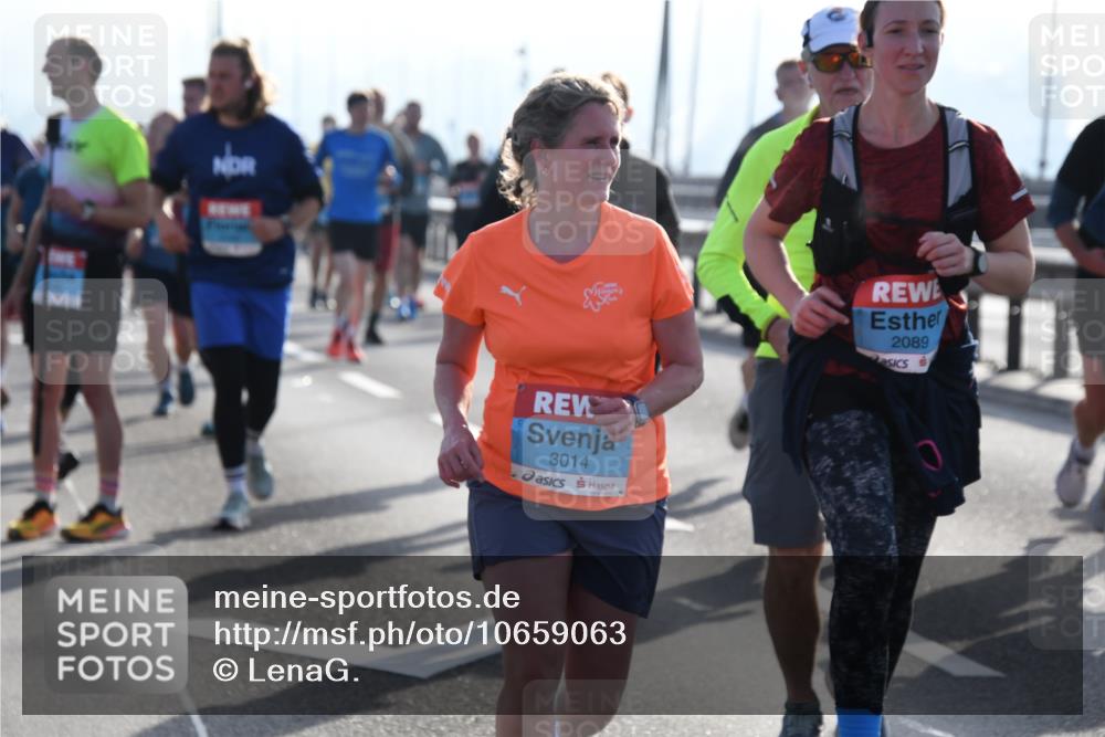 03.10.2026 - Köhlbrandbrückenlauf LenaG. http://msf.ph/oto/10659063 03.10.2026 09:33:50 Position 1 3014, 2089 meine-sportfotos.de