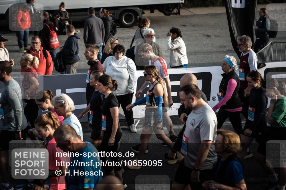 03.10.2026 - Köhlbrandbrückenlauf H.Heesch http://msf.ph/oto/10659095 03.10.2026 09:07:00 Ziel  meine-sportfotos.de