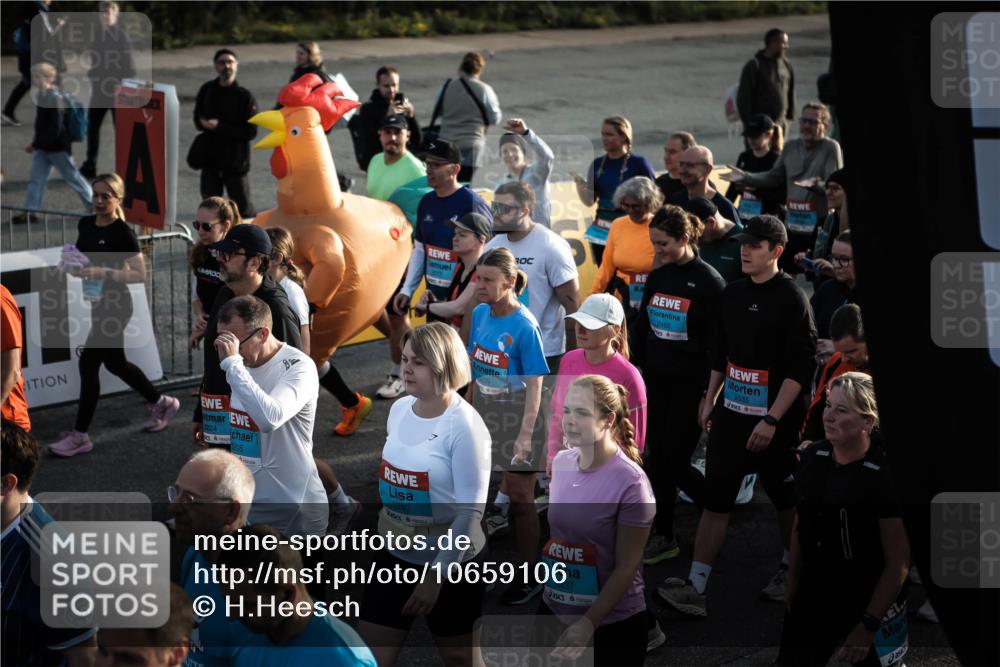 03.10.2026 - Köhlbrandbrückenlauf H.Heesch http://msf.ph/oto/10659106 03.10.2026 09:07:09 Ziel  meine-sportfotos.de