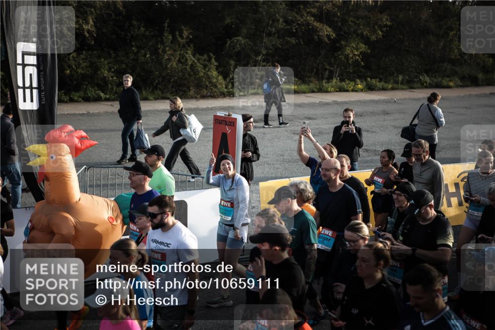 03.10.2026 - Köhlbrandbrückenlauf H.Heesch http://msf.ph/oto/10659111 03.10.2026 09:07:12 Ziel  meine-sportfotos.de