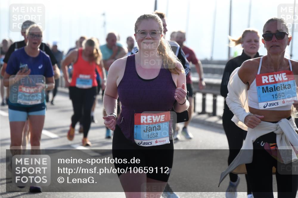 03.10.2026 - Köhlbrandbrückenlauf LenaG. http://msf.ph/oto/10659112 03.10.2026 09:34:16 Position 1 1552, 1550 meine-sportfotos.de