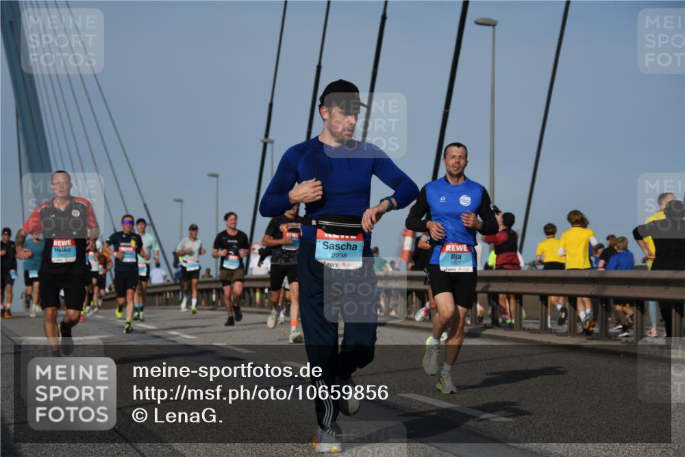 03.10.2026 - Köhlbrandbrückenlauf LenaG. http://msf.ph/oto/10659856 03.10.2026 09:38:21 Position 2 2238, 1827 meine-sportfotos.de