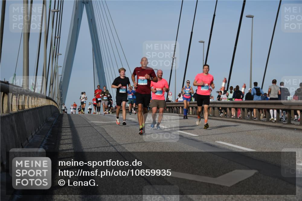 03.10.2026 - Köhlbrandbrückenlauf LenaG. http://msf.ph/oto/10659935 03.10.2026 09:39:06 Position 2  meine-sportfotos.de
