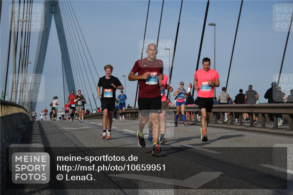 03.10.2026 - Köhlbrandbrückenlauf LenaG. http://msf.ph/oto/10659951 03.10.2026 09:39:08 Position 2 2150 meine-sportfotos.de