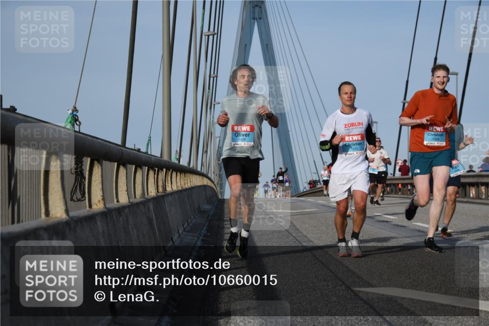 03.10.2026 - Köhlbrandbrückenlauf LenaG. http://msf.ph/oto/10660015 03.10.2026 09:39:38 Position 2 1476, 1475, 1008 meine-sportfotos.de