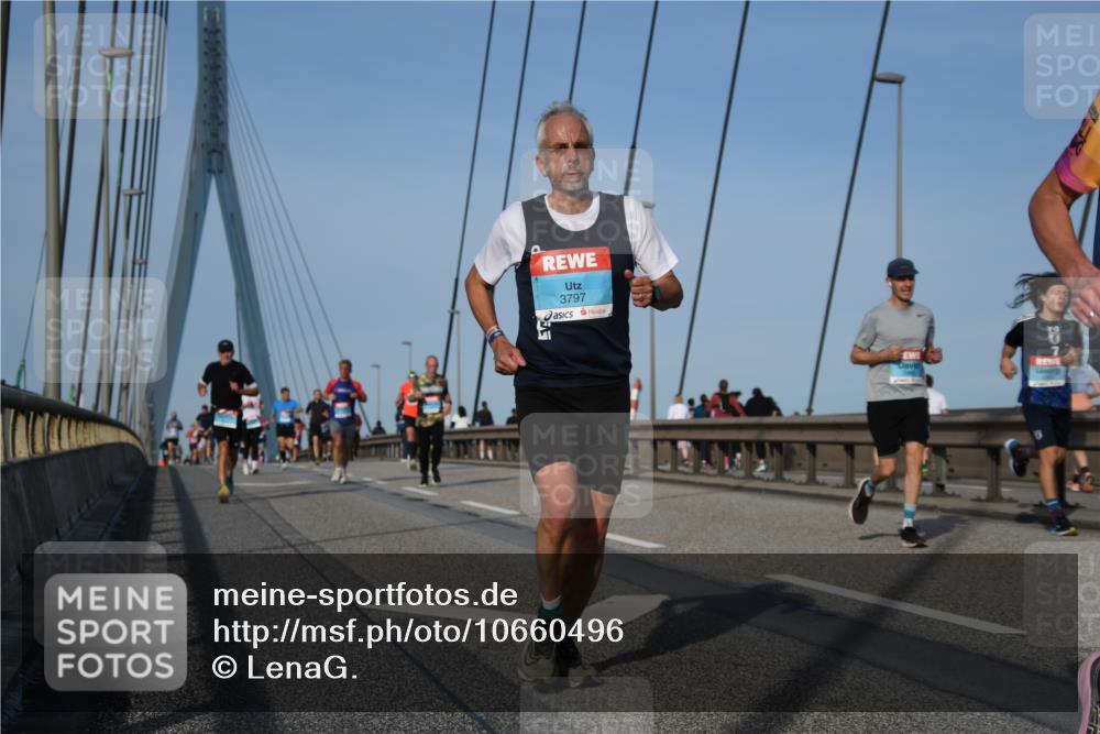 03.10.2026 - Köhlbrandbrückenlauf LenaG. http://msf.ph/oto/10660496 03.10.2026 09:41:40 Position 2 3797 meine-sportfotos.de