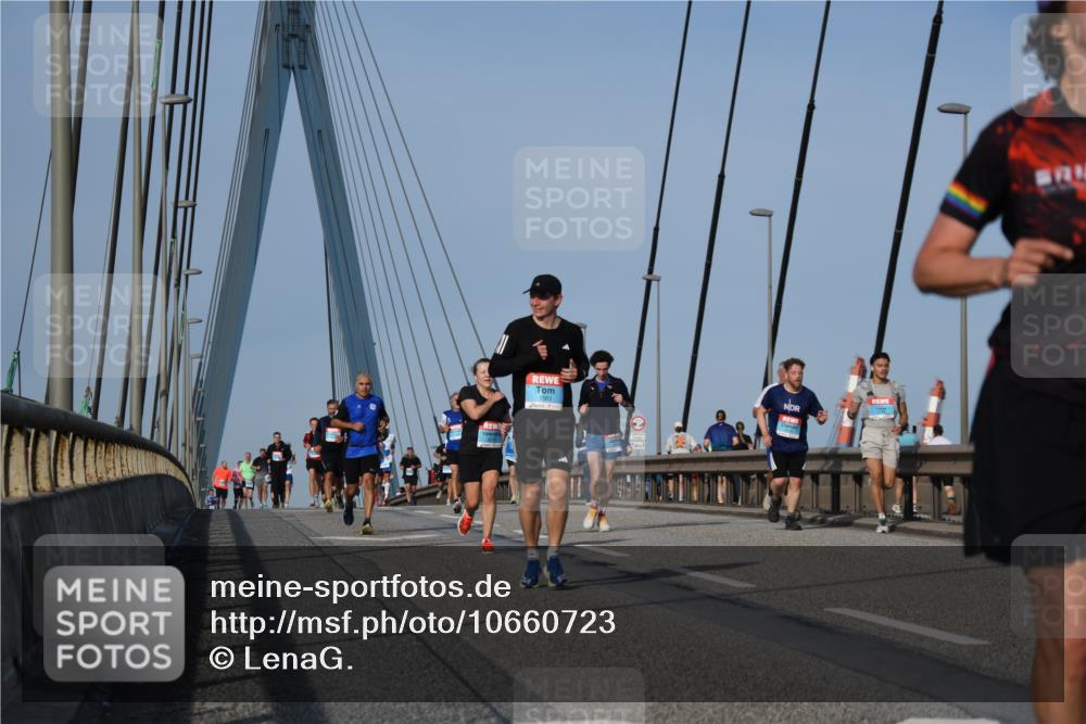 03.10.2026 - Köhlbrandbrückenlauf LenaG. http://msf.ph/oto/10660723 03.10.2026 09:42:21 Position 2 1583, 1202 meine-sportfotos.de