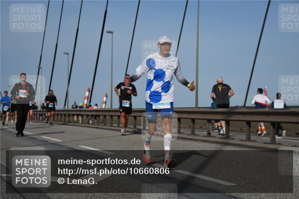 03.10.2026 - Köhlbrandbrückenlauf LenaG. http://msf.ph/oto/10660806 03.10.2026 09:42:40 Position 2 2199 meine-sportfotos.de