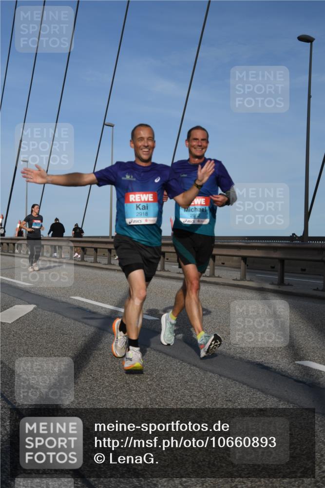 03.10.2026 - Köhlbrandbrückenlauf LenaG. http://msf.ph/oto/10660893 03.10.2026 09:43:16 Position 2 2918, 2962 meine-sportfotos.de