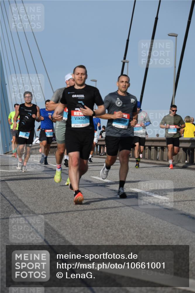 03.10.2026 - Köhlbrandbrückenlauf LenaG. http://msf.ph/oto/10661001 03.10.2026 09:43:36 Position 2 1424 meine-sportfotos.de