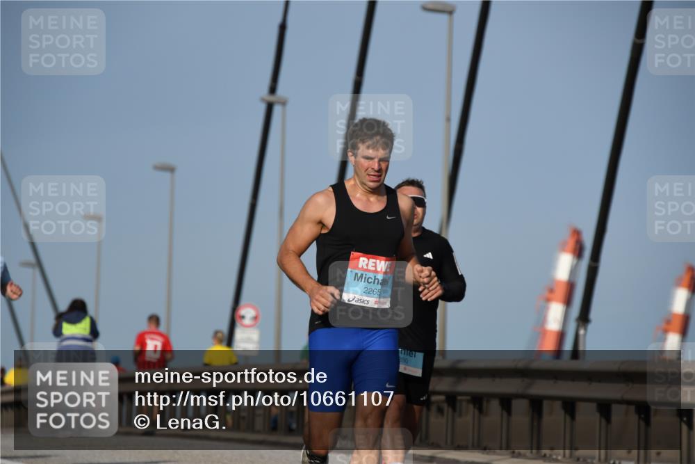 03.10.2026 - Köhlbrandbrückenlauf LenaG. http://msf.ph/oto/10661107 03.10.2026 09:44:05 Position 2 2265, 280 meine-sportfotos.de