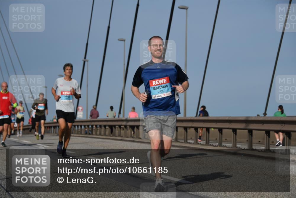 03.10.2026 - Köhlbrandbrückenlauf LenaG. http://msf.ph/oto/10661185 03.10.2026 09:44:17 Position 2 361, 2427 meine-sportfotos.de