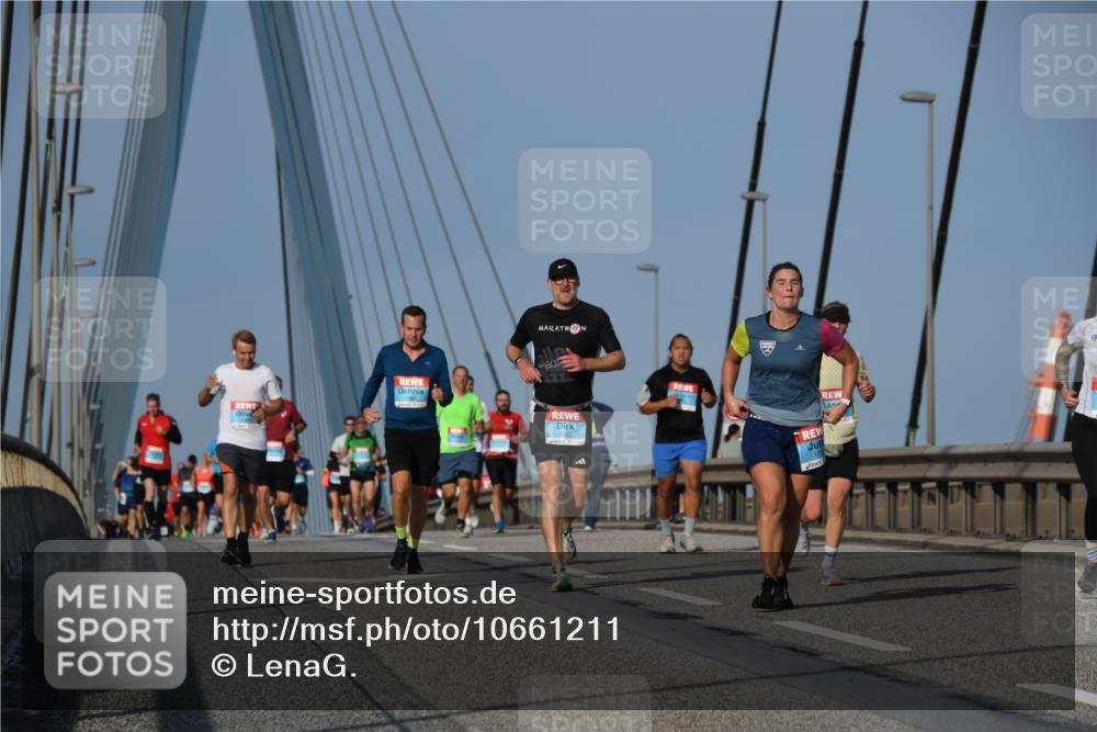 03.10.2026 - Köhlbrandbrückenlauf LenaG. http://msf.ph/oto/10661211 03.10.2026 09:44:25 Position 2  meine-sportfotos.de