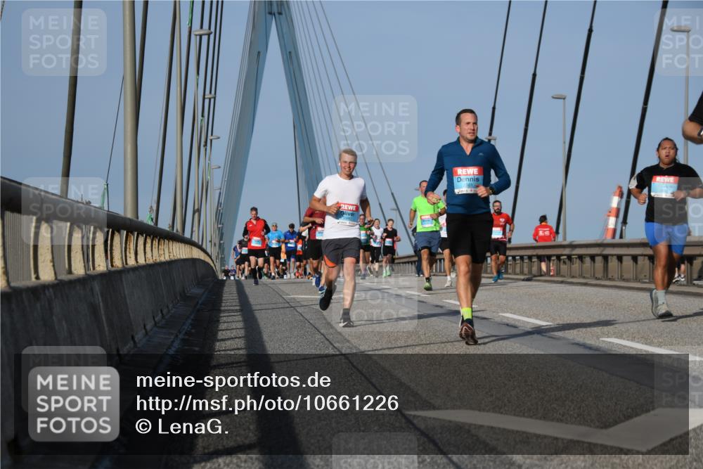 03.10.2026 - Köhlbrandbrückenlauf LenaG. http://msf.ph/oto/10661226 03.10.2026 09:44:30 Position 2  meine-sportfotos.de