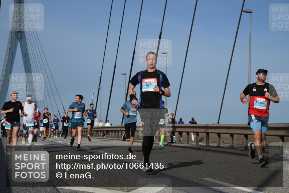 03.10.2026 - Köhlbrandbrückenlauf LenaG. http://msf.ph/oto/10661435 03.10.2026 09:45:12 Position 2 2374, 1901 meine-sportfotos.de