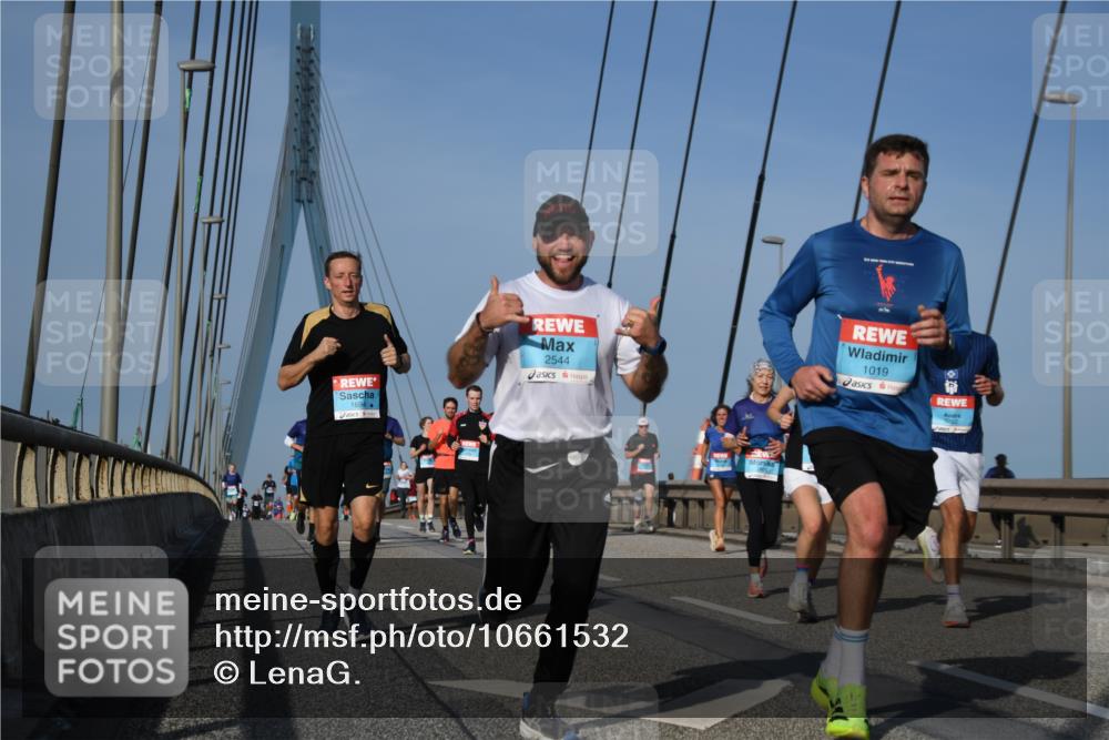 03.10.2026 - Köhlbrandbrückenlauf LenaG. http://msf.ph/oto/10661532 03.10.2026 09:45:28 Position 2 1694, 2544, 1019 meine-sportfotos.de