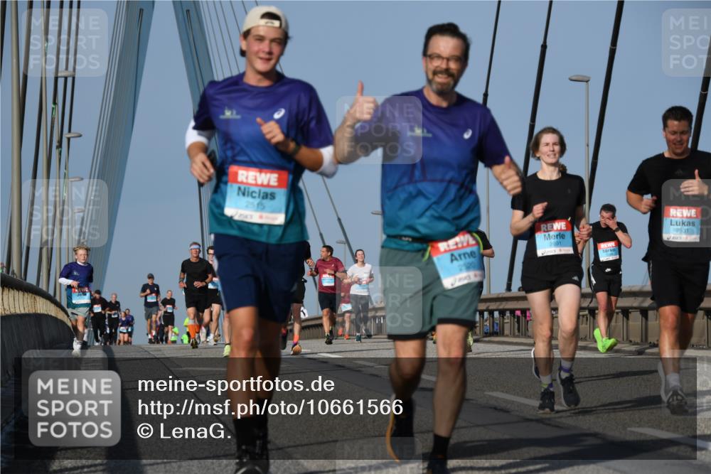 03.10.2026 - Köhlbrandbrückenlauf LenaG. http://msf.ph/oto/10661566 03.10.2026 09:45:34 Position 2 2515, 2520, 2531, 2691 meine-sportfotos.de
