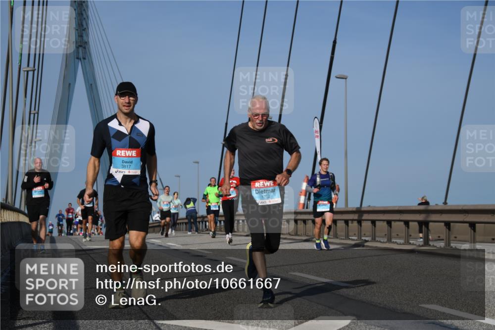 03.10.2026 - Köhlbrandbrückenlauf LenaG. http://msf.ph/oto/10661667 03.10.2026 09:46:12 Position 2 3817, 1252 meine-sportfotos.de
