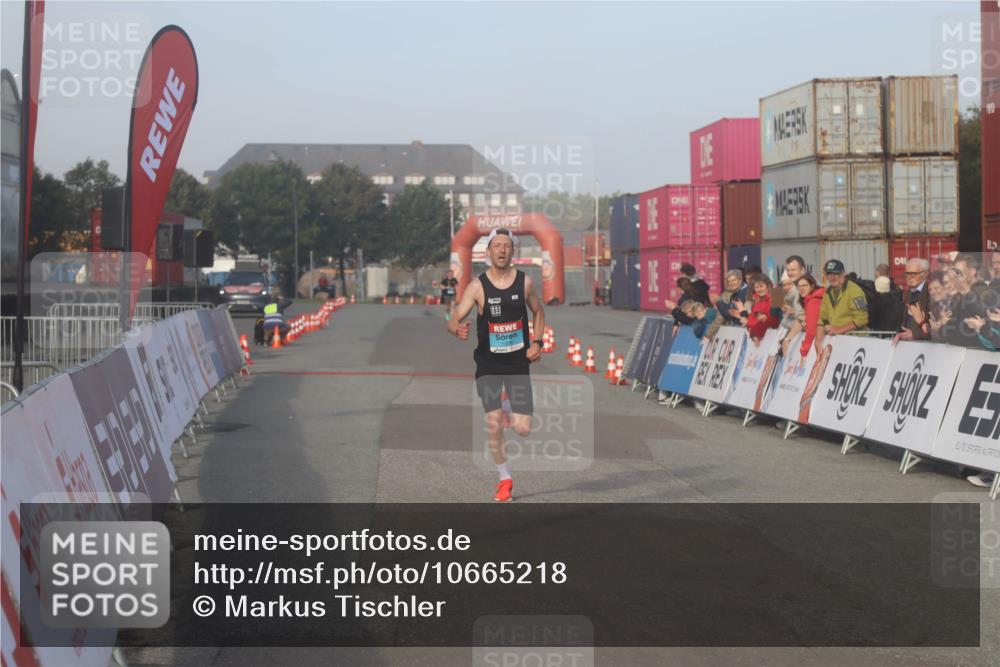 03.10.2026 - Köhlbrandbrückenlauf Markus Tischler http://msf.ph/oto/10665218 03.10.2026 09:44:02 Ziel 1508 meine-sportfotos.de