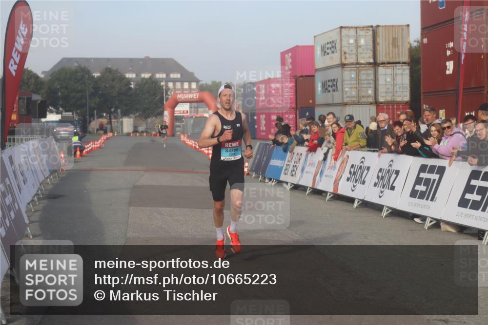 03.10.2026 - Köhlbrandbrückenlauf Markus Tischler http://msf.ph/oto/10665223 03.10.2026 09:44:02 Ziel 1508 meine-sportfotos.de
