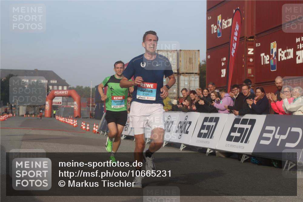 03.10.2026 - Köhlbrandbrückenlauf Markus Tischler http://msf.ph/oto/10665231 03.10.2026 09:44:55 Ziel 2043, 2131 meine-sportfotos.de