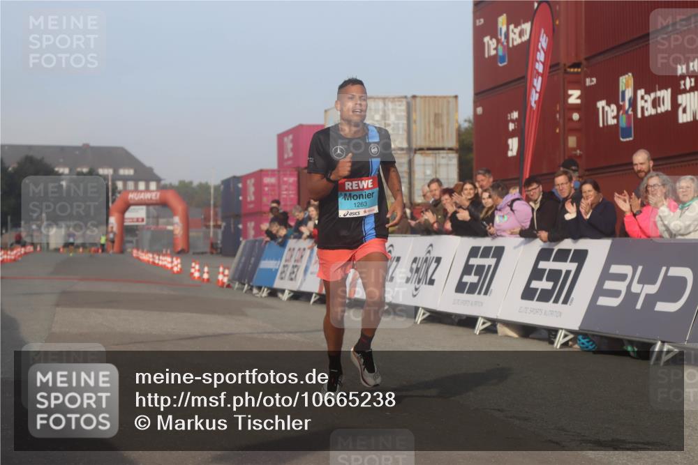 03.10.2026 - Köhlbrandbrückenlauf Markus Tischler http://msf.ph/oto/10665238 03.10.2026 09:45:17 Ziel 1263 meine-sportfotos.de