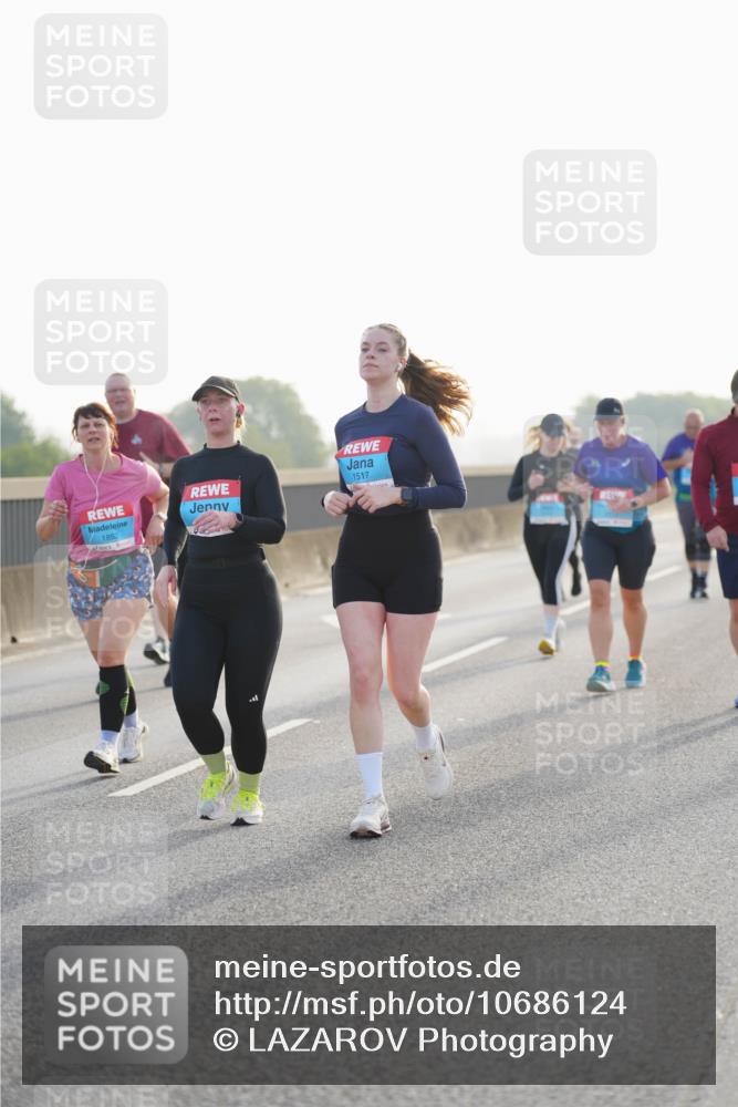 03.10.2026 - Köhlbrandbrückenlauf LAZAROV Photography http://msf.ph/oto/10686124 03.10.2026 09:30:14 Position 3 1517, 1852 meine-sportfotos.de