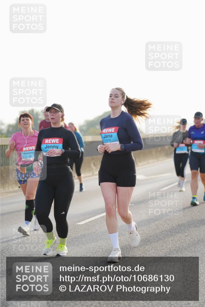03.10.2026 - Köhlbrandbrückenlauf LAZAROV Photography http://msf.ph/oto/10686130 03.10.2026 09:30:15 Position 3 1852, 1517 meine-sportfotos.de