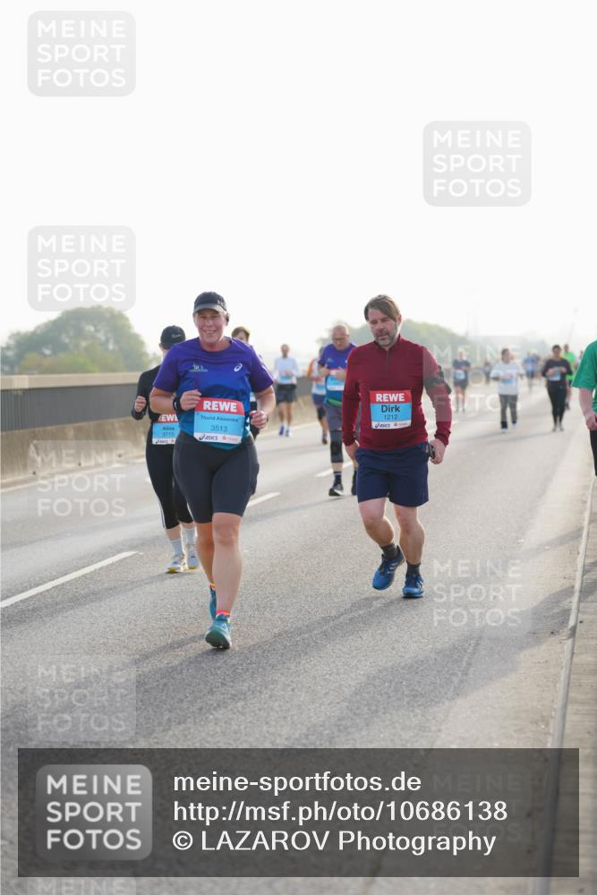 03.10.2026 - Köhlbrandbrückenlauf LAZAROV Photography http://msf.ph/oto/10686138 03.10.2026 09:30:17 Position 3 3715, 3513, 1212 meine-sportfotos.de