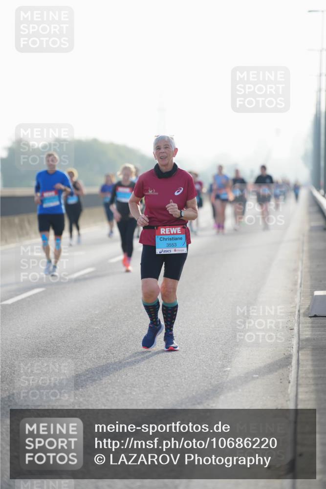 03.10.2026 - Köhlbrandbrückenlauf LAZAROV Photography http://msf.ph/oto/10686220 03.10.2026 09:30:40 Position 3 3553 meine-sportfotos.de