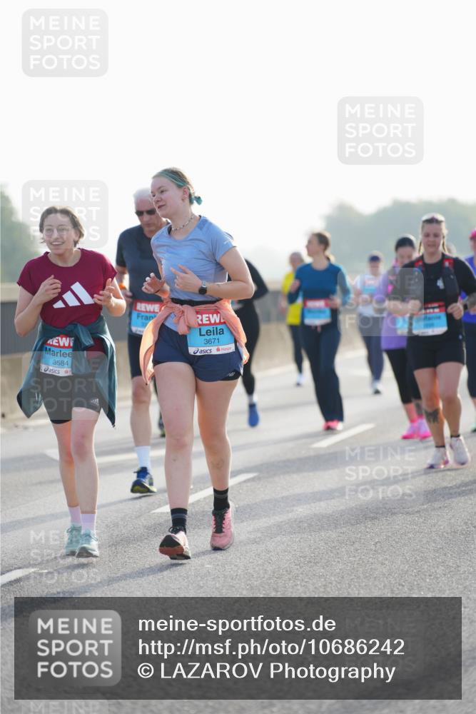 03.10.2026 - Köhlbrandbrückenlauf LAZAROV Photography http://msf.ph/oto/10686242 03.10.2026 09:30:57 Position 3 3584, 3671 meine-sportfotos.de
