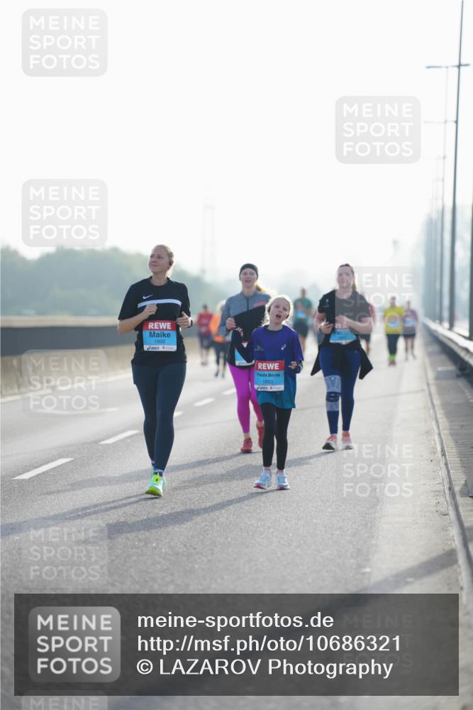 03.10.2026 - Köhlbrandbrückenlauf LAZAROV Photography http://msf.ph/oto/10686321 03.10.2026 09:31:30 Position 3 1892, 1893 meine-sportfotos.de