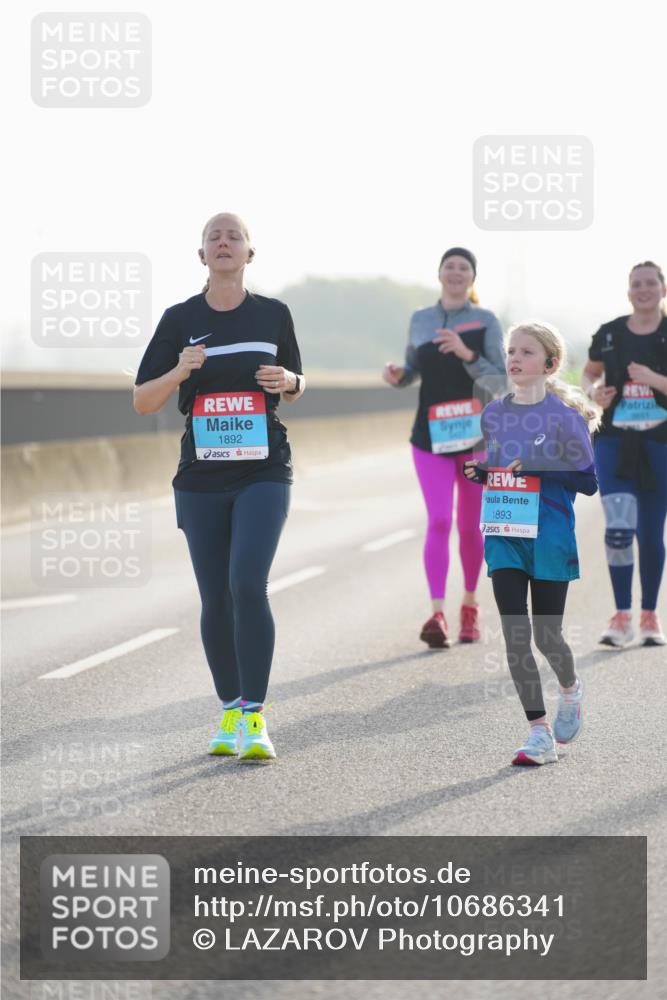 03.10.2026 - Köhlbrandbrückenlauf LAZAROV Photography http://msf.ph/oto/10686341 03.10.2026 09:31:34 Position 3 1892, 1893 meine-sportfotos.de