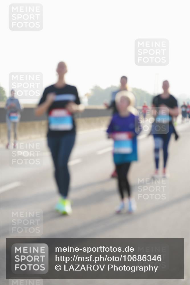 03.10.2026 - Köhlbrandbrückenlauf LAZAROV Photography http://msf.ph/oto/10686346 03.10.2026 09:31:35 Position 3  meine-sportfotos.de