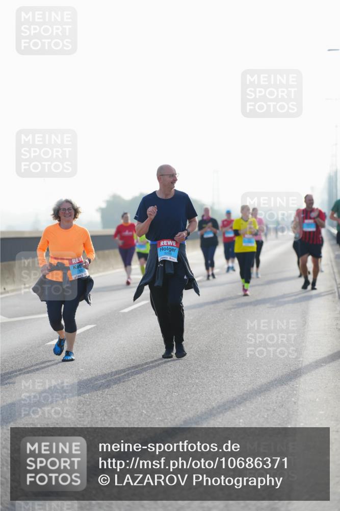 03.10.2026 - Köhlbrandbrückenlauf LAZAROV Photography http://msf.ph/oto/10686371 03.10.2026 09:31:52 Position 3 3288 meine-sportfotos.de