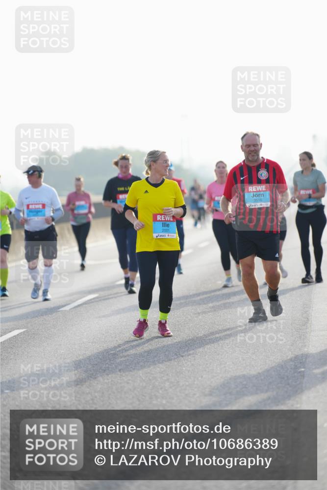 03.10.2026 - Köhlbrandbrückenlauf LAZAROV Photography http://msf.ph/oto/10686389 03.10.2026 09:31:56 Position 3 2001, 3516 meine-sportfotos.de