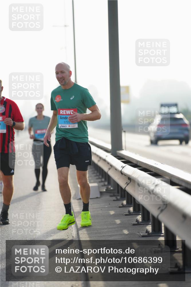 03.10.2026 - Köhlbrandbrückenlauf LAZAROV Photography http://msf.ph/oto/10686399 03.10.2026 09:31:58 Position 3 1725 meine-sportfotos.de