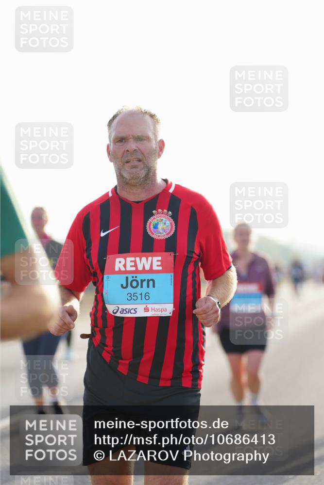 03.10.2026 - Köhlbrandbrückenlauf LAZAROV Photography http://msf.ph/oto/10686413 03.10.2026 09:32:03 Position 3 3516 meine-sportfotos.de