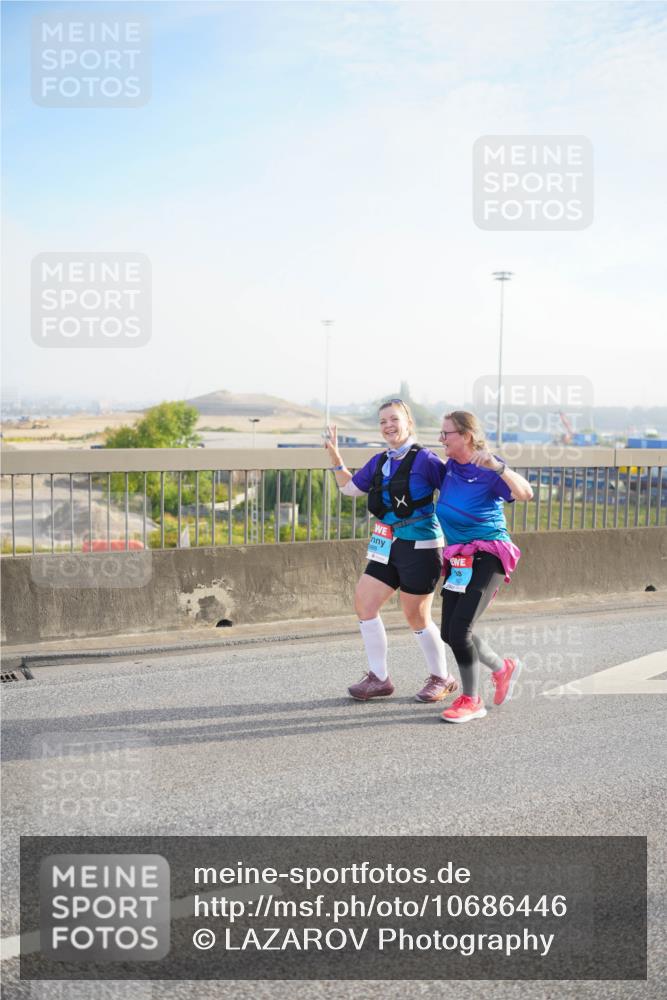 03.10.2026 - Köhlbrandbrückenlauf LAZAROV Photography http://msf.ph/oto/10686446 03.10.2026 09:32:47 Position 3  meine-sportfotos.de