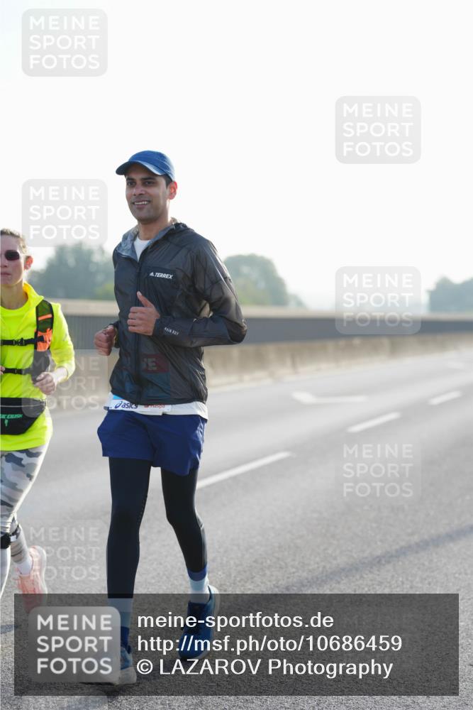 03.10.2026 - Köhlbrandbrückenlauf LAZAROV Photography http://msf.ph/oto/10686459 03.10.2026 09:32:52 Position 3  meine-sportfotos.de