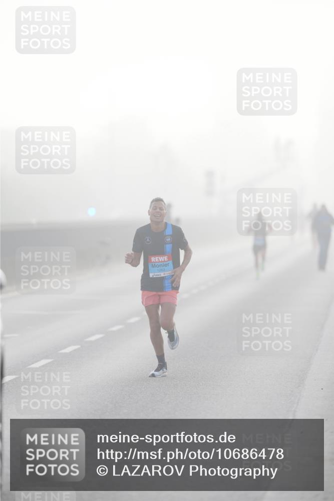 03.10.2026 - Köhlbrandbrückenlauf LAZAROV Photography http://msf.ph/oto/10686478 03.10.2026 09:10:38 Position 3 1263 meine-sportfotos.de
